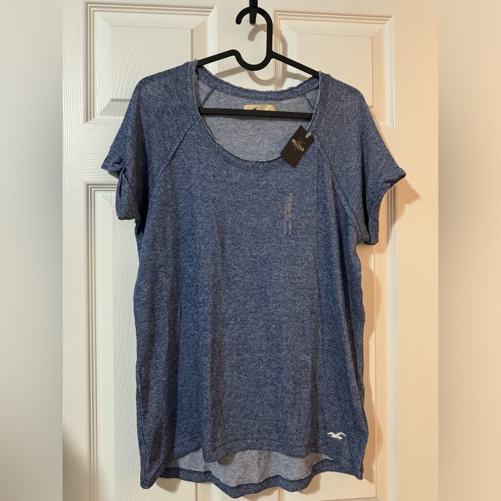 Hollister top